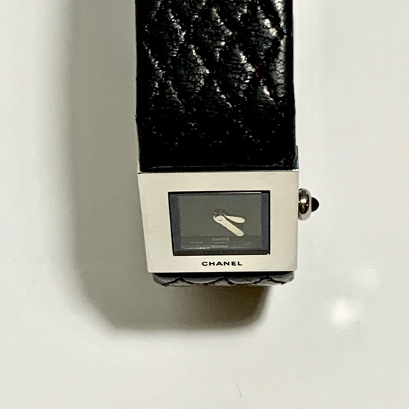 Chanel Vintage Matelasse Watch Stainless Steel - Picture 15 of 16